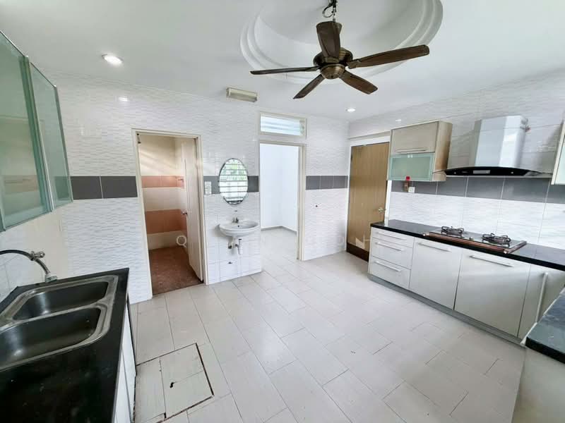 Rumah Teres 2-Tingkat untuk Disewa di Taman Goh Guan Ho (Ayer Itam) - Qyan Goh - Kitchen - PropertyGuru.com.my