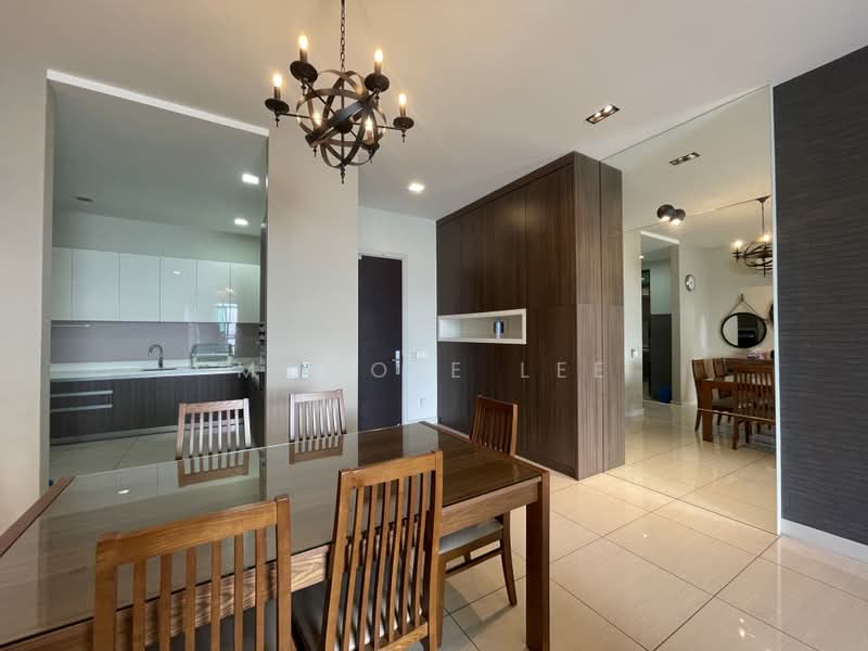 Kondominium untuk Dijual di The LIGHT COLLECTION II - Mocole Lee - Dining Room - PropertyGuru.com.my