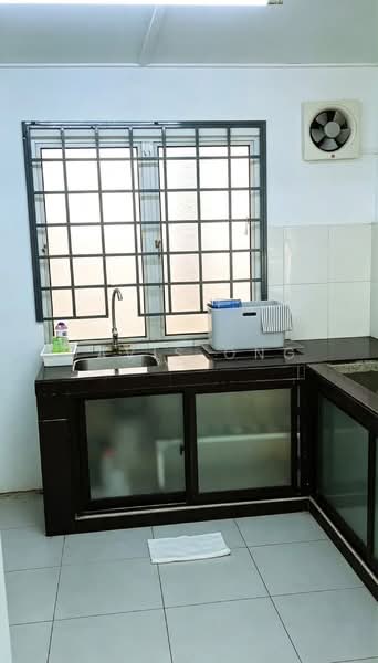 Rumah Teres 2-Tingkat untuk Dijual di Taman Sri Gombak (Gombak) - Davis Ong - Kitchen - PropertyGuru.com.my
