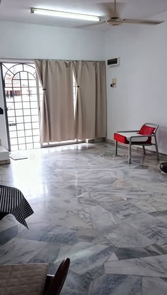 Rumah Teres 2-Tingkat untuk Dijual di Taman Sri Gombak (Gombak) - Davis Ong - Living Room - PropertyGuru.com.my