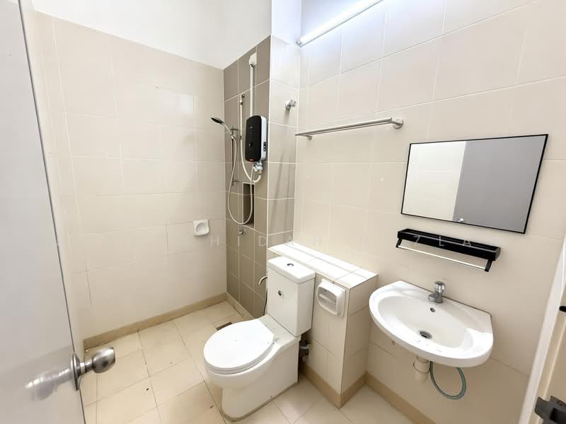 Rumah Teres 2-Tingkat untuk Disewa di Semenyih (Selangor) - Norsyahidah Razlan - Bathroom - PropertyGuru.com.my