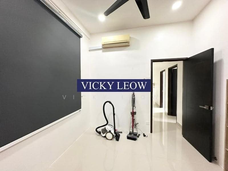 Condominium for Sale at Boulevard Condominium (BLVD) - Vicky Leow - Interior - PropertyGuru.com.my