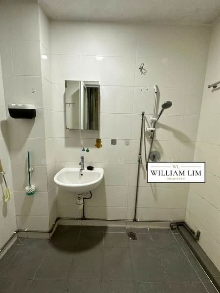 Kondominium untuk Dijual di Shineville Park - William Lim - Bathroom - PropertyGuru.com.my