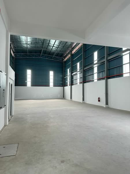 Factory for Rent in Kawasan Perindustrian Valdor (Sungai Bakap) - Jack Saw - Interior - PropertyGuru.com.my