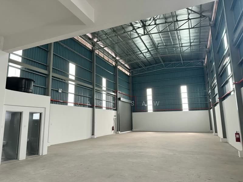 Factory for Rent in Kawasan Perindustrian Valdor (Sungai Bakap) - Jack Saw - Interior - PropertyGuru.com.my