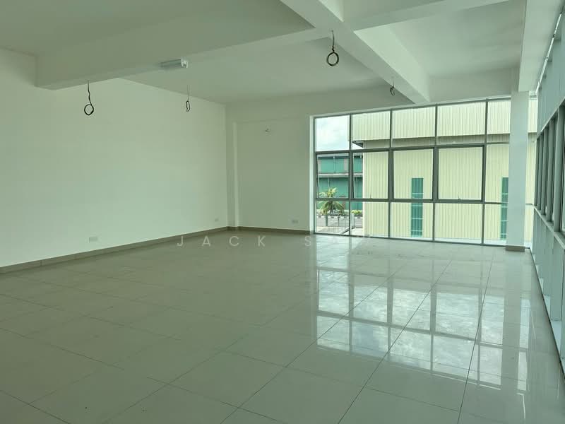 Factory for Rent in Kawasan Perindustrian Valdor (Sungai Bakap) - Jack Saw - Interior - PropertyGuru.com.my