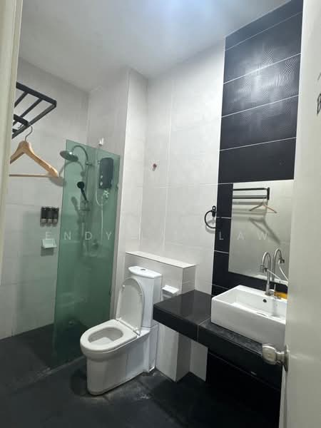 3-storey Terraced House for Sale in Taman Mount Austin (Tebrau) - Endy Law Law - Bathroom - PropertyGuru.com.my