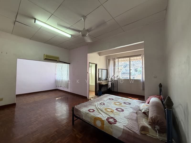 Rumah Teres 2-Tingkat untuk Disewa di Taman Bukit Segar (Cheras) - Sicky Chow - Bedroom - PropertyGuru.com.my