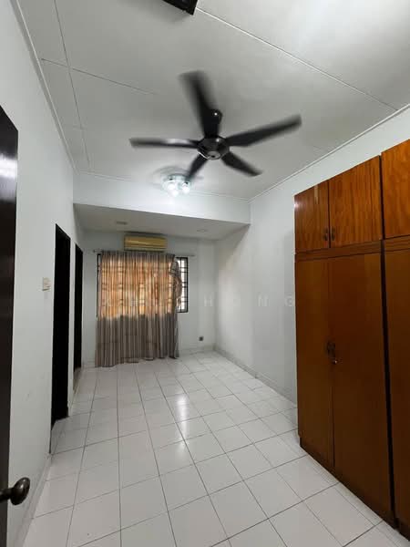 Rumah Teres untuk Dijual di Bandar Botanic (Klang) - KH Chong - Interior - PropertyGuru.com.my