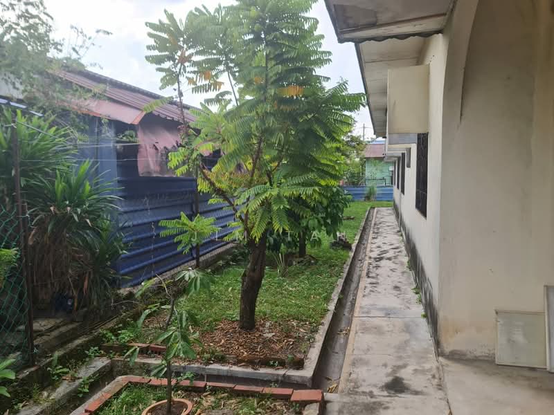 Bungalow House untuk Dijual di Bandar Puchong Utama (Puchong) - Jim Tan - Exterior - PropertyGuru.com.my
