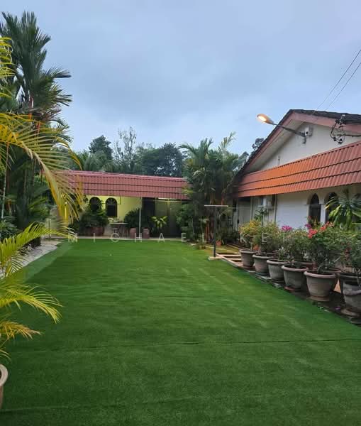 Rumah Berkembar untuk Dijual di Tapah (Perak) - Michael Kei - Exterior - PropertyGuru.com.my