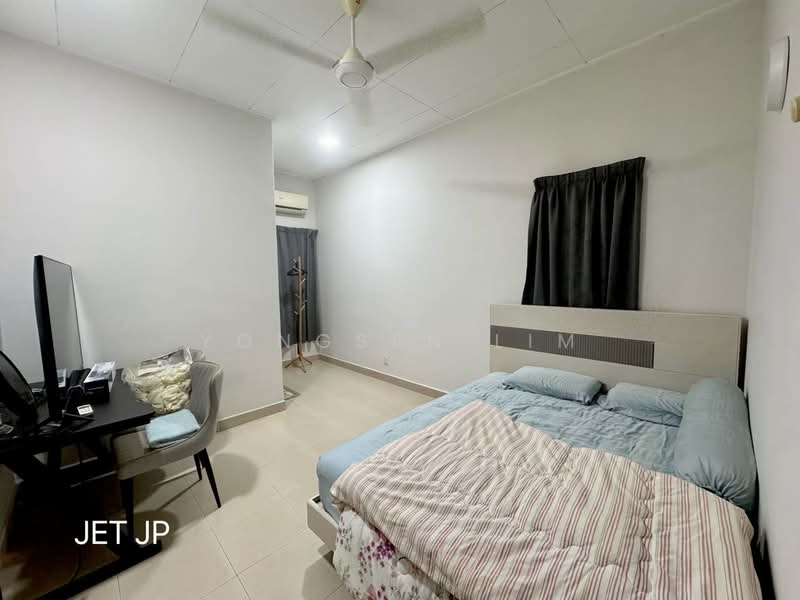 Rumah Teres 2-Tingkat untuk Dijual di Bandar Parklands (Klang) - Yongsen Lim - Bedroom - PropertyGuru.com.my