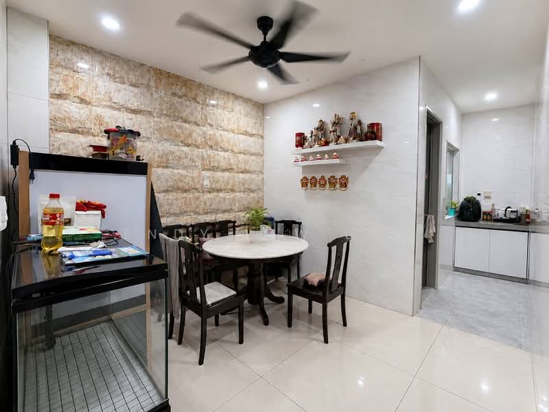 Rumah Kluster untuk Dijual di Skudai (Johor) - Endy Law Law - Dining Room - PropertyGuru.com.my