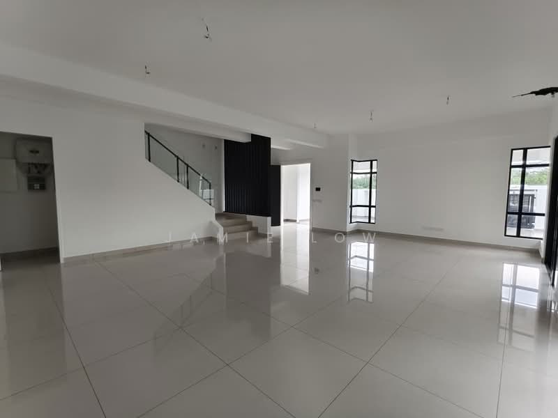 Semi-Detached House for Rent in Setia Tropika (Johor Bahru) - Jamie Low - Living Room - PropertyGuru.com.my