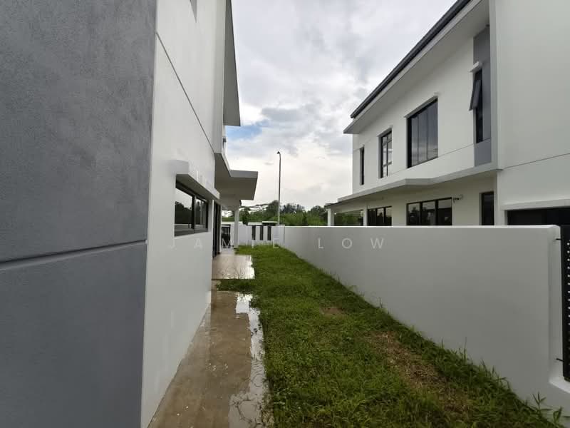 Semi-Detached House for Rent in Setia Tropika (Johor Bahru) - Jamie Low - Exterior - PropertyGuru.com.my