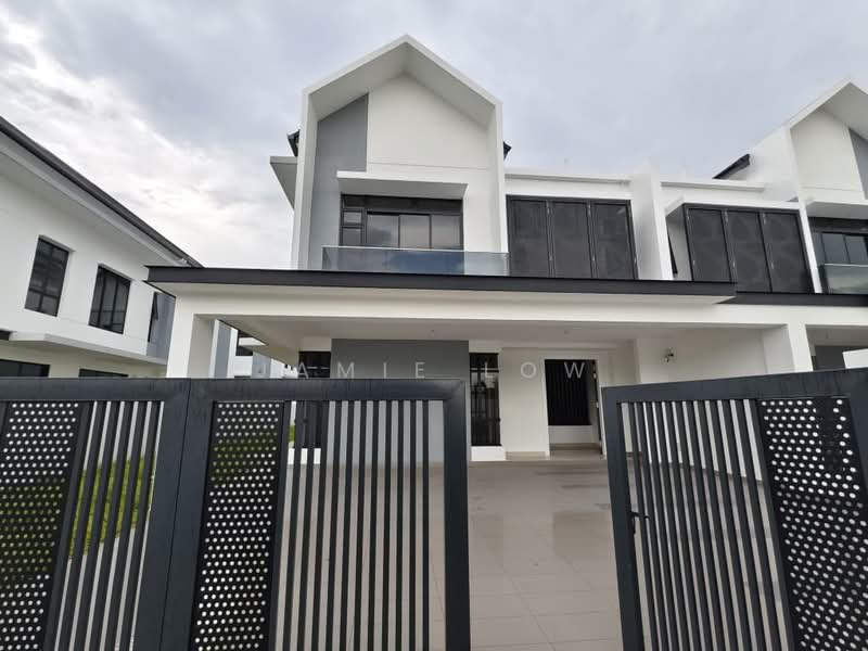 Semi-Detached House for Rent in Setia Tropika (Johor Bahru) - Jamie Low - Exterior - PropertyGuru.com.my