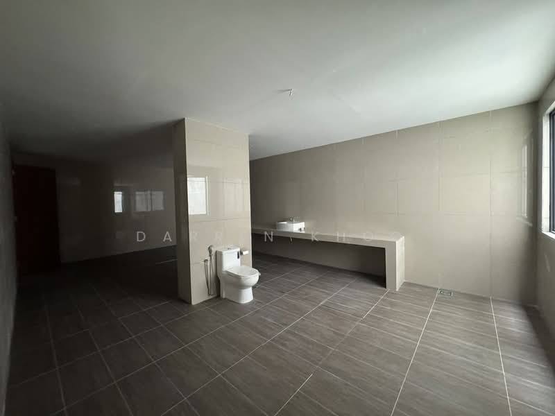 Rumah Teres untuk Dijual di Damansara Perdana (Selangor) - Darren Khoo - Bathroom - PropertyGuru.com.my