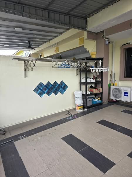 2-storey Terraced House for Sale in Taman Puteri Wangsa (Ulu Tiram) - Amber Hew - Exterior - PropertyGuru.com.my