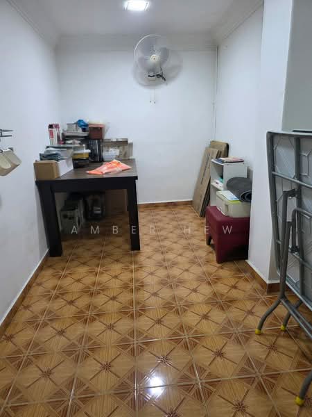 2-storey Terraced House for Sale in Taman Puteri Wangsa (Ulu Tiram) - Amber Hew - Interior - PropertyGuru.com.my