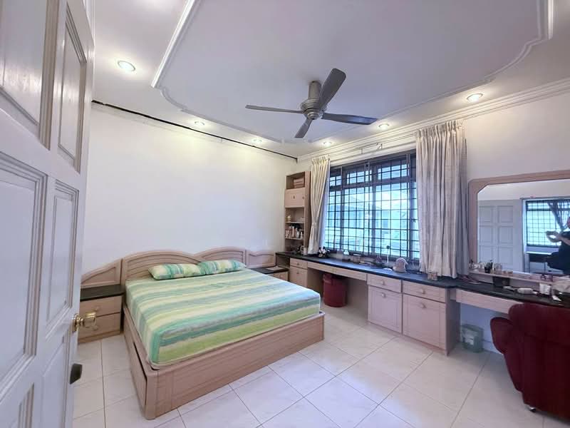 Rumah Berkembar untuk Dijual di Taman Pelangi (Johor Bahru) - Karl Lim - Bedroom - PropertyGuru.com.my