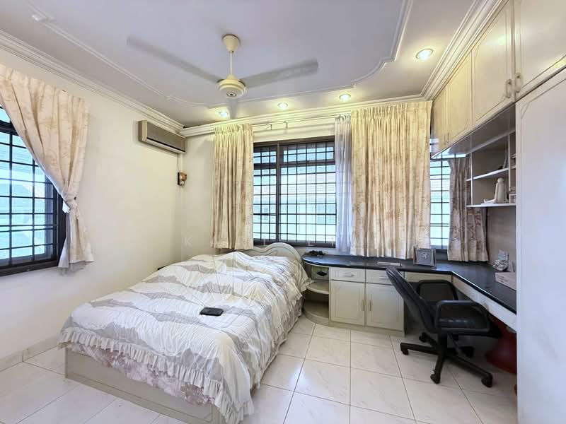 Rumah Berkembar untuk Dijual di Taman Pelangi (Johor Bahru) - Karl Lim - Bedroom - PropertyGuru.com.my