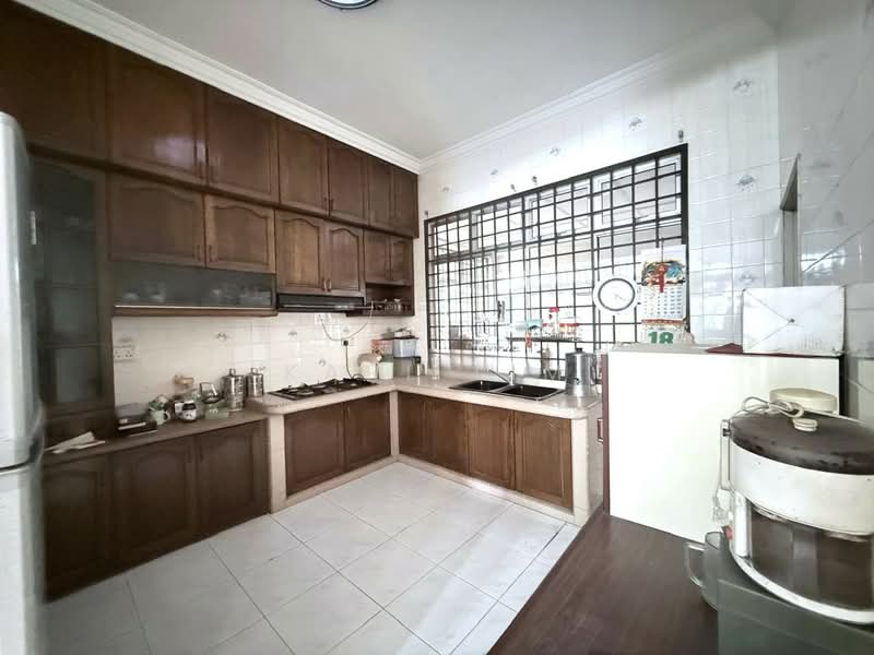 Rumah Berkembar untuk Dijual di Taman Pelangi (Johor Bahru) - Karl Lim - Kitchen - PropertyGuru.com.my