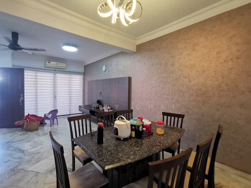 2-storey Terraced House for Rent in Bandar Bukit Puchong (Puchong) - Debby Chai - Dining Room - PropertyGuru.com.my