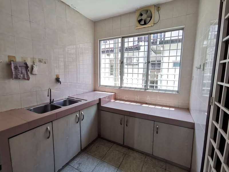 2-storey Terraced House for Rent in Bandar Bukit Puchong (Puchong) - Debby Chai - Kitchen - PropertyGuru.com.my