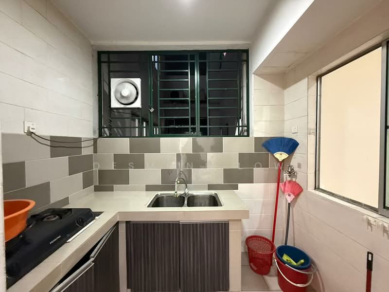 Service Residence for Rent at OUG Parklane - Desmond Low - Kitchen - PropertyGuru.com.my