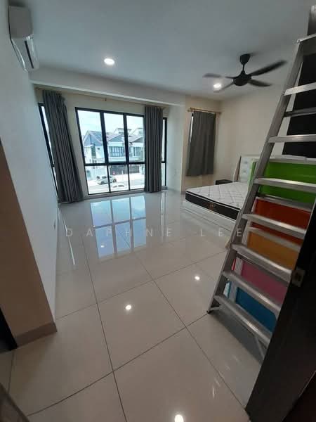 2-storey Terraced House for Rent in Taman Mount Austin (Tebrau) - Daphne Lee - Bedroom - PropertyGuru.com.my