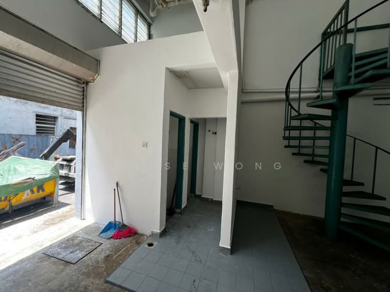 Shop for Rent in Gombak (Selangor) - Denise Wong - Interior - PropertyGuru.com.my