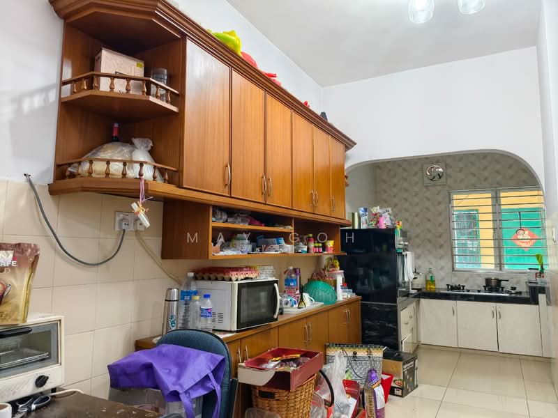 2-storey Terraced House for Sale in Taman Serdang Raya (Seri Kembangan) - May Goh - Kitchen - PropertyGuru.com.my