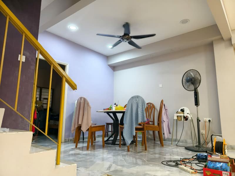 2-storey Terraced House for Sale in Taman Serdang Raya (Seri Kembangan) - May Goh - Dining Room - PropertyGuru.com.my