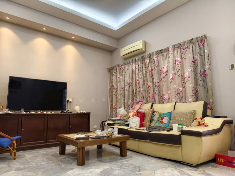 2-storey Terraced House for Sale in Taman Serdang Raya (Seri Kembangan) - May Goh - Living Room - PropertyGuru.com.my
