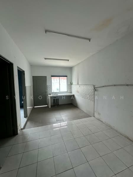 Rumah Teres 2-Tingkat untuk Dijual di Shah Alam (Selangor) - Syukor Hartanah - Kitchen - PropertyGuru.com.my