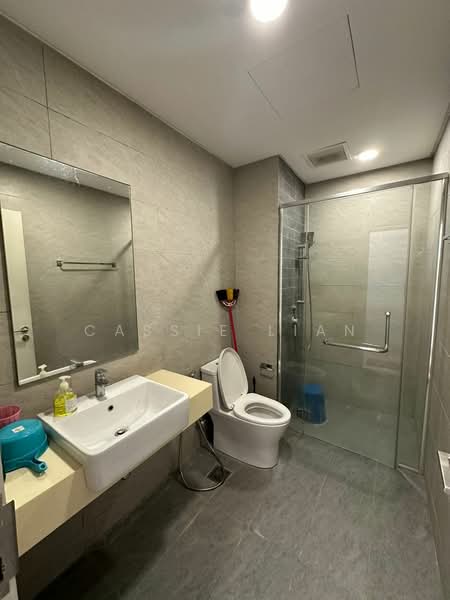 Condominium for Rent at Vivo Residential Suites - Cassie Lian - Bathroom - PropertyGuru.com.my