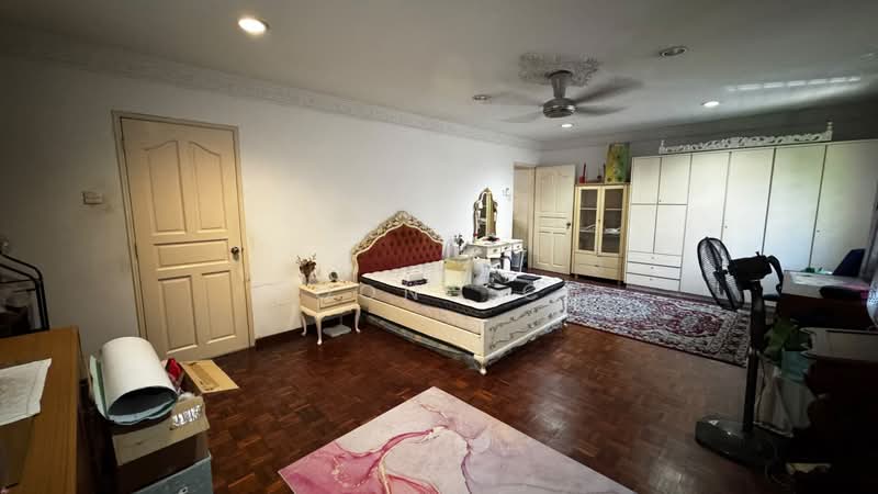 Bungalow House for Sale in Damansara Heights (Kuala Lumpur) - Yoong CF - Bedroom - PropertyGuru.com.my