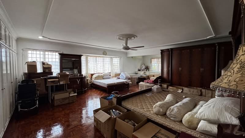 Bungalow House for Sale in Damansara Heights (Kuala Lumpur) - Yoong CF - Bedroom - PropertyGuru.com.my