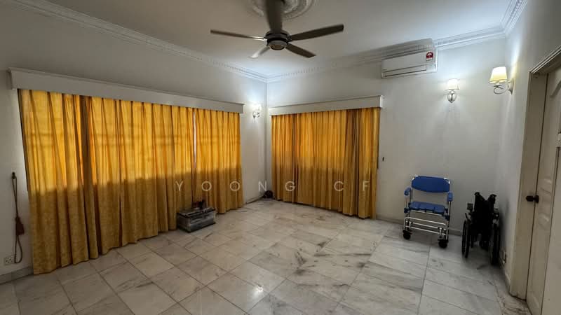 Bungalow House for Sale in Damansara Heights (Kuala Lumpur) - Yoong CF - Living Room - PropertyGuru.com.my