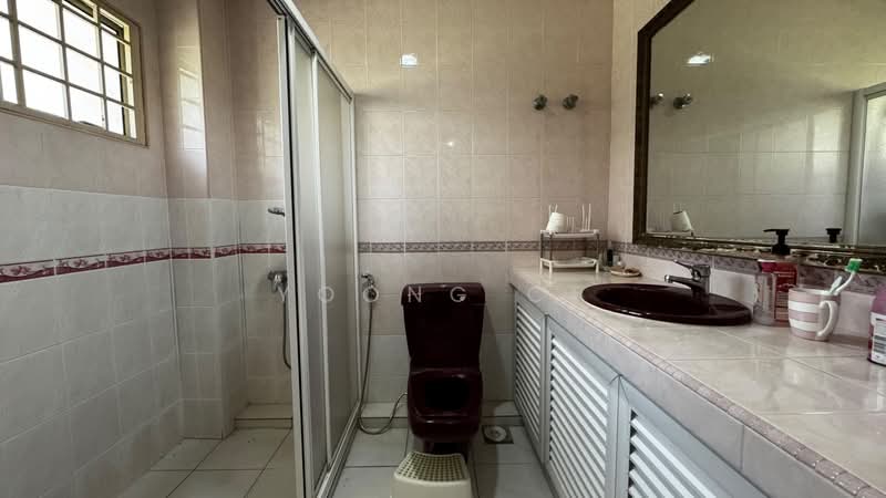 Bungalow House for Sale in Damansara Heights (Kuala Lumpur) - Yoong CF - Bathroom - PropertyGuru.com.my