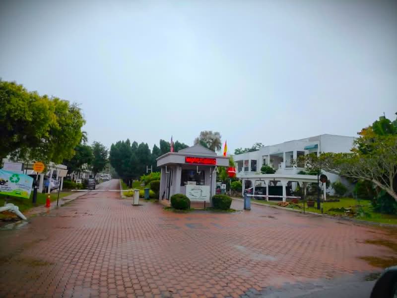 Rumah Bandar untuk Dijual di Country Heights (Kajang) - HL Lau - Exterior - PropertyGuru.com.my