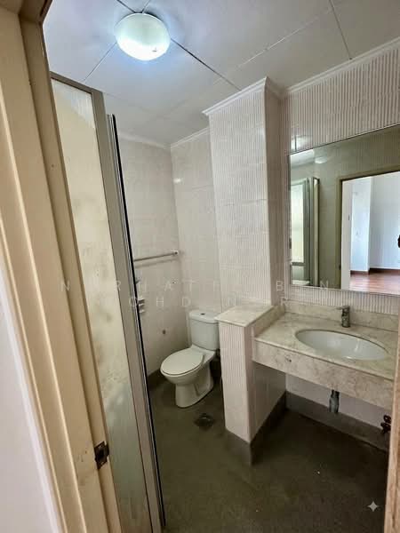 Rumah Teres 2-Tingkat untuk Disewa di Mutiara Damansara (Selangor) - Norhafiz Bin Mohd Nor - Bathroom - PropertyGuru.com.my