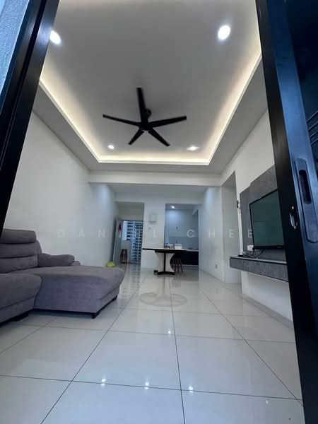 Kondominium untuk Disewa di Halaman Ampang Bayu - Daniel Chee - Living Room - PropertyGuru.com.my