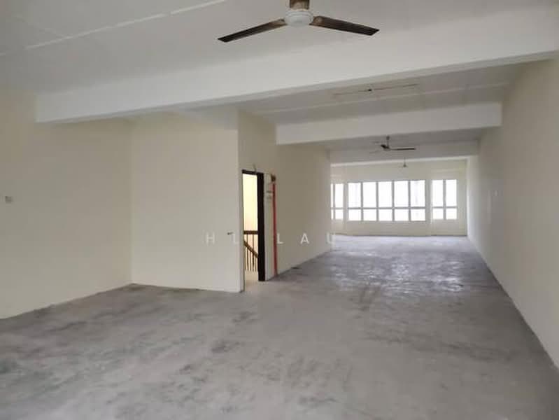 Kedai untuk Disewa di Bandar Baru Salak Tinggi (Sepang) - HL Lau - Interior - PropertyGuru.com.my