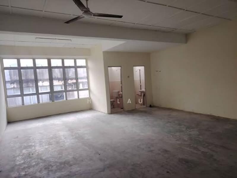 Kedai untuk Disewa di Bandar Baru Salak Tinggi (Sepang) - HL Lau - Interior - PropertyGuru.com.my