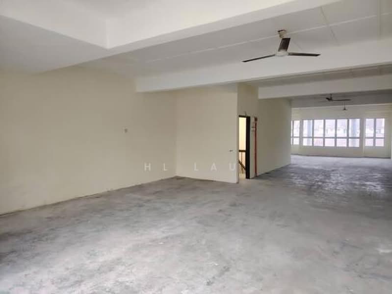 Kedai untuk Disewa di Bandar Baru Salak Tinggi (Sepang) - HL Lau - Interior - PropertyGuru.com.my