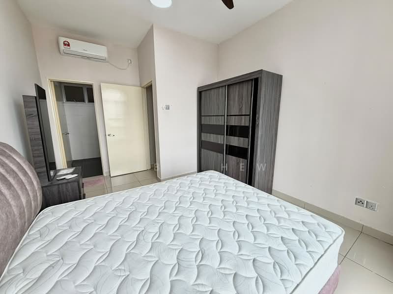Service Residence for Sale at Twin Danga Residence - Amber Hew - Bedroom - PropertyGuru.com.my