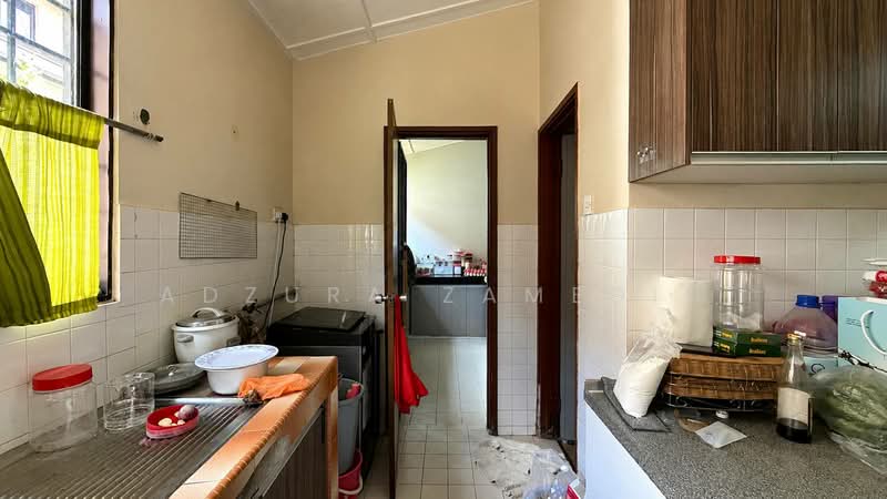 Rumah Teres 2-Tingkat untuk Dijual di Taman Tun Dr Ismail (Kuala Lumpur) - Adzura Zamedin - Kitchen - PropertyGuru.com.my