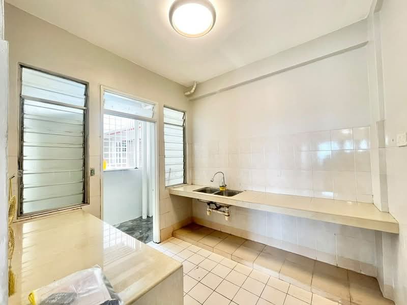 Apartment for Sale at Pangsapuri Seri Galaksi - SITI KHAIRIYAH JAAFAR - PropertyGuru.com.my