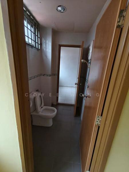 Rumah Bandar untuk Dijual di Taman Cuepacs (Kepong) - Coyee Wong - Bathroom - PropertyGuru.com.my